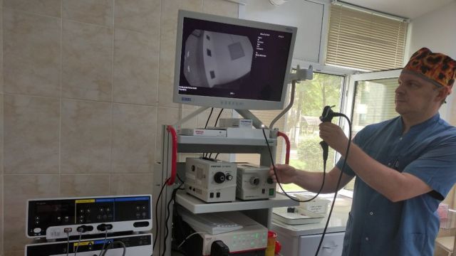 Благодаря нацпроекту «Здравоохранение» в Брянском онкодиспансере пациентов обследуют на новых бронхоскопах