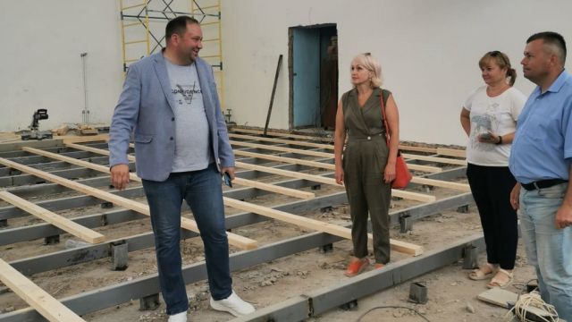 Ведется по графику капремонт Дубровской спортивной школы на Брянщине