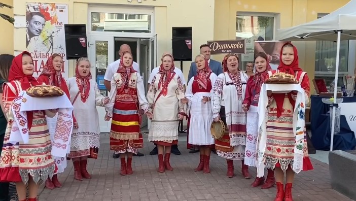 В Брянске в рамках Дней муниципалитетов экспозиции представили Дятьковский район и Жуковский округ