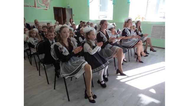 В брянском Дятьково открылась гимназия после капремонта