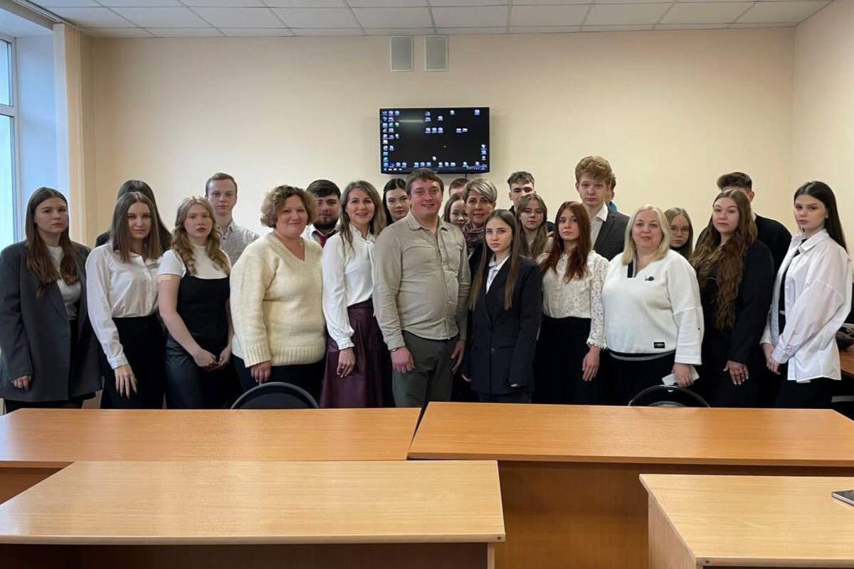 С брянскими студентами встретился ветеран боевых действий