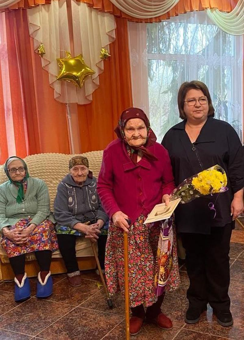 С юбилеем поздравили старожила в Клинцовском районе Брянской области