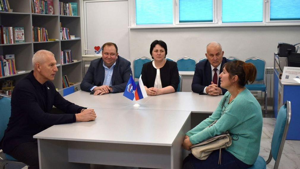 Брянский Сураж посетил глава комитета Госдумы по физкультуре и спорту