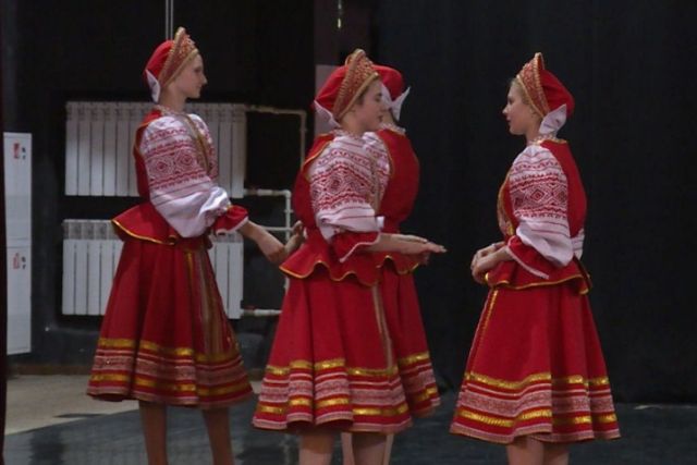 Новые костюмы для Брянского ансамбля танца «Россияне»