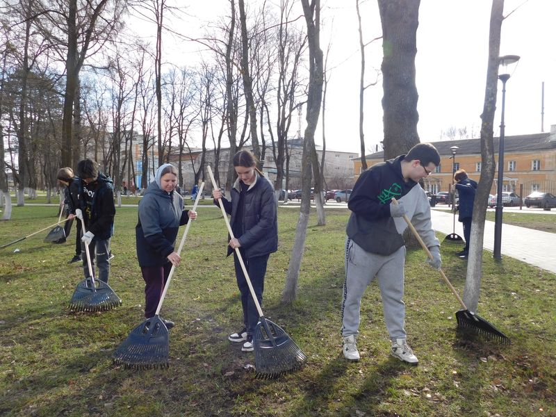 В Клинцах провели субботник