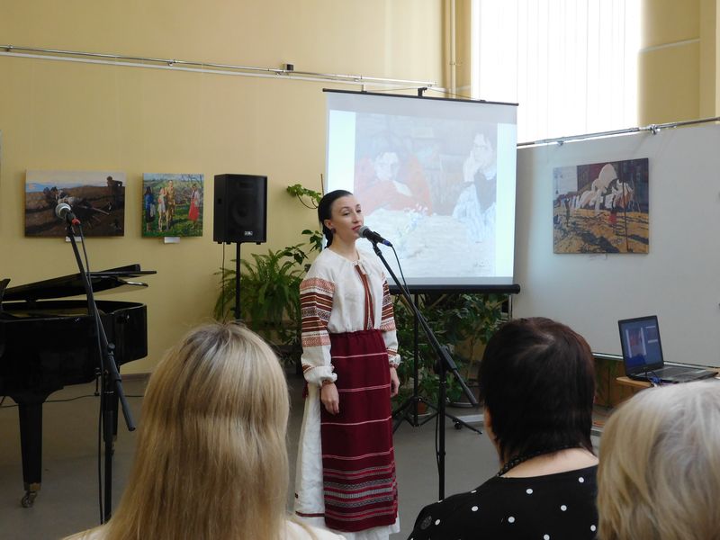 В Клинцах открылась выставка брянских художников братьев Ткачевых
