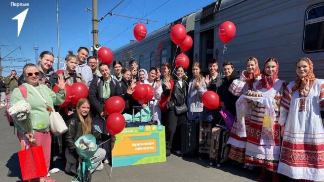 Брянцы участвовали в фестивале «Российская школьная весна»