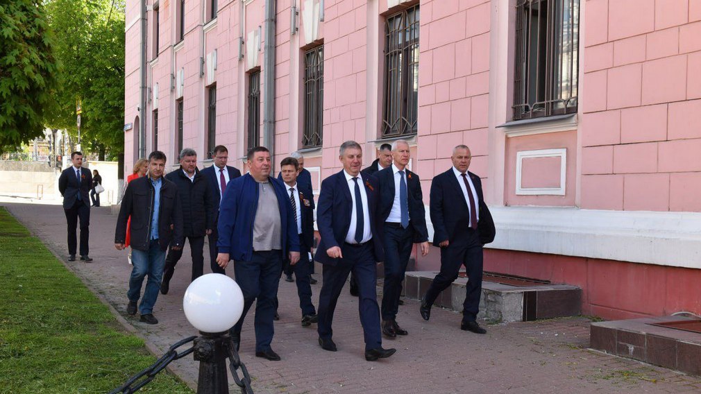 Александр Богомаз оценил ход работ по капитальному ремонту зданий филиала Сеченовского университета в Брянске