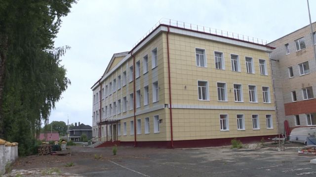 Завершается капитальный ремонт трех школ в Брянске