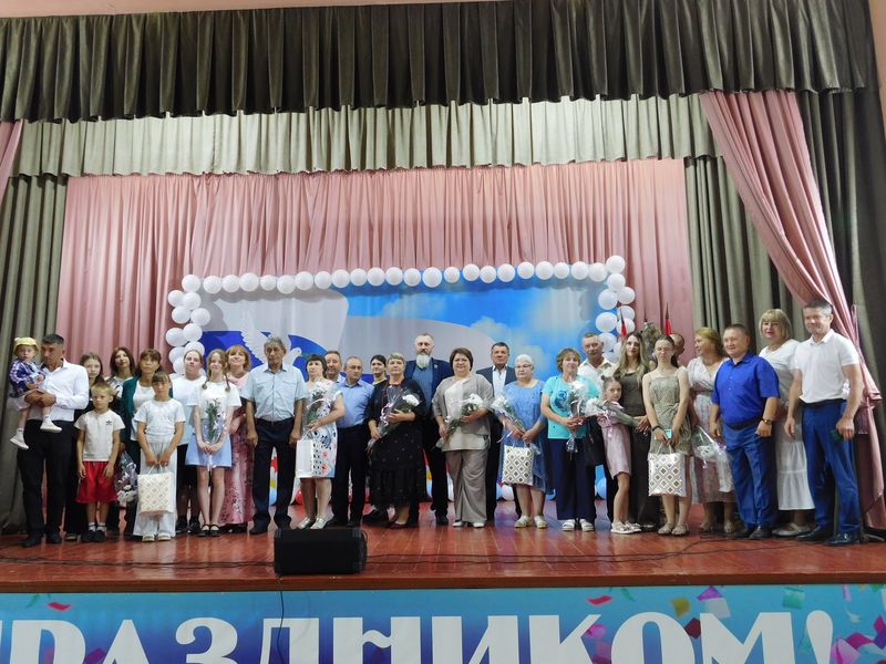 В Клинцовском районе чествовали лучшие семьи
