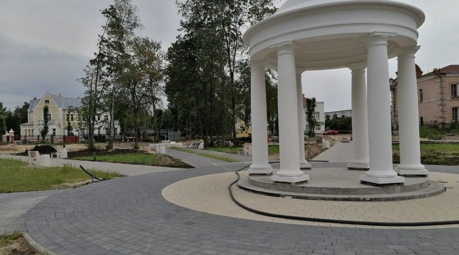 Благоустраиваются Ленинский парк и фонтан «Центральный» в Клинцах на Брянщине