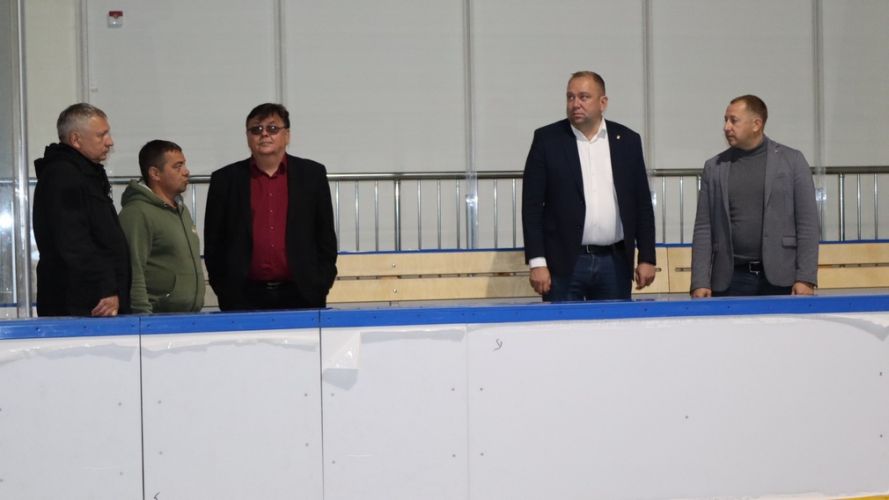 В Брянском районе завершается строительство Ледового дворца «Патриот»