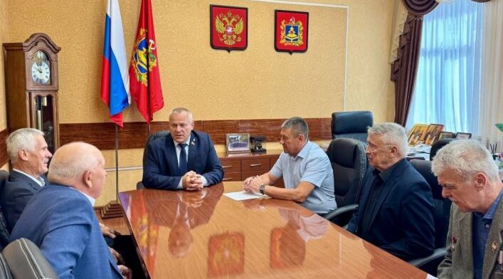 В Брянске вручили медали «80 лет освобождения Брянской области от немецко-фашистских захватчиков»