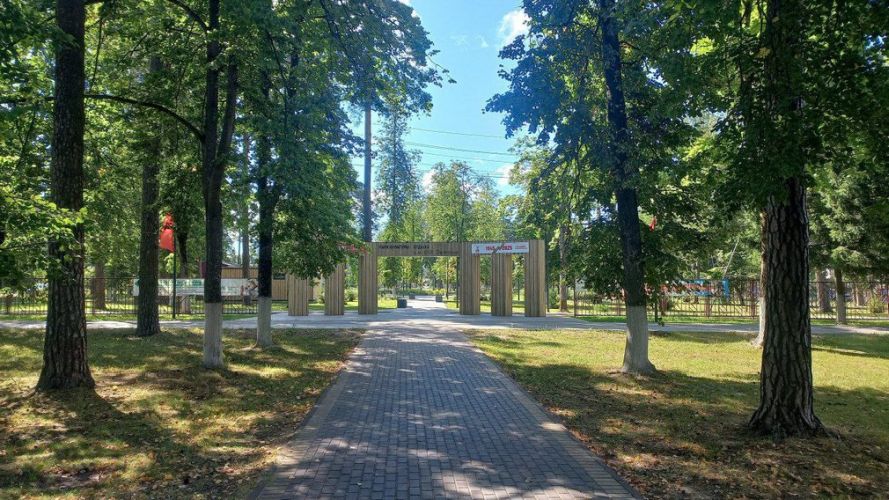 В брянской Жуковке созданы и благоустроены общественные территории