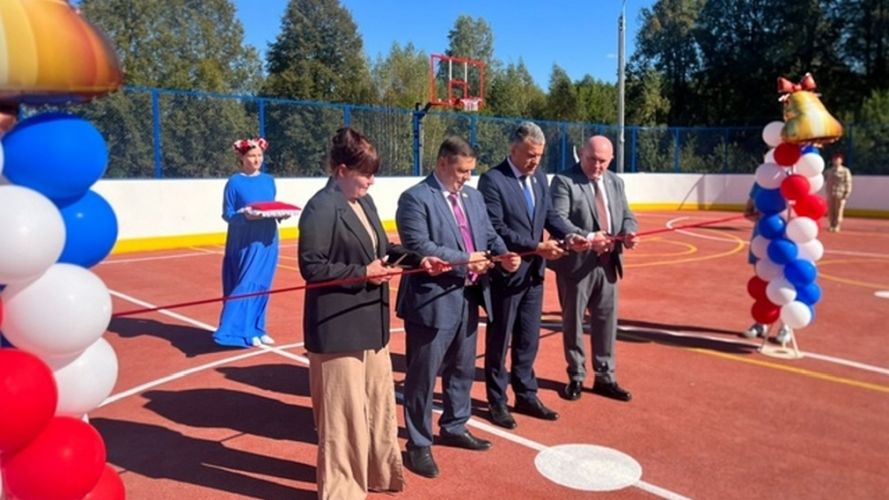 «Умная» спортплощадка в брянском поселке Бытошь
