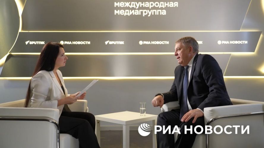 Выделенные Брянской области из федеральной казны 12,2 млрд руб направят на выплаты гражданам