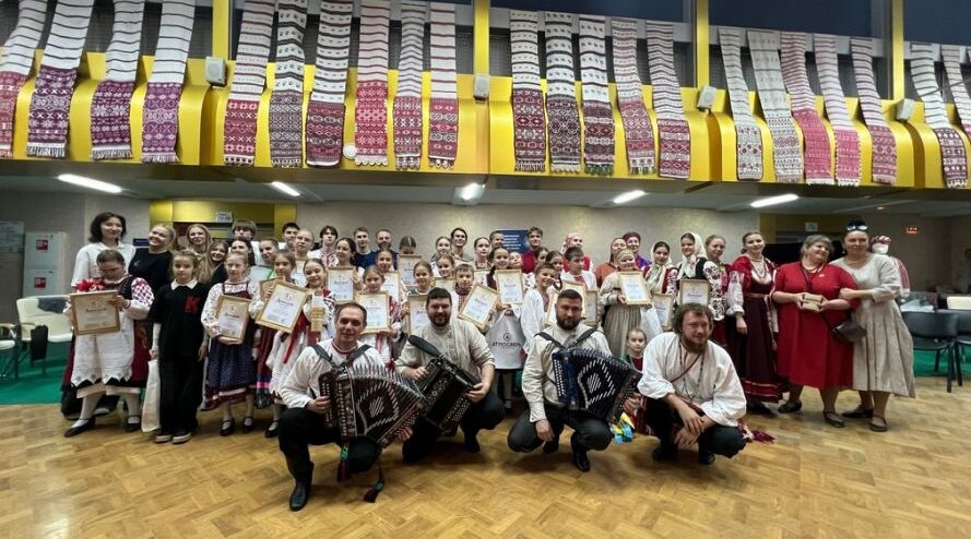 В Брянске состоялся конкурс песенно-народного танца