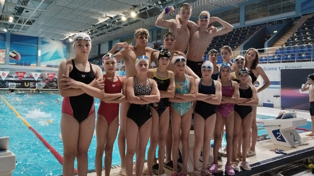 В первый день Всероссийских соревнований по плаванию брянцы завоевали три медали