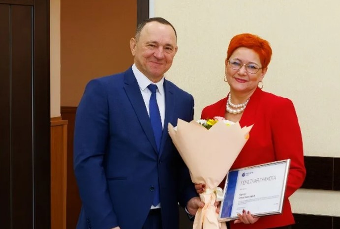 Брянские  энергетики получили награды в день профессионального праздника