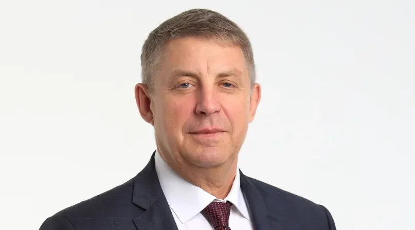 Брянский Губернатор поздравил жителей региона с Днем Конституции РФ