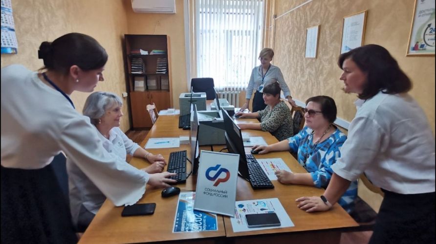 На Брянщине открылось 22 центра общения пенсионеров