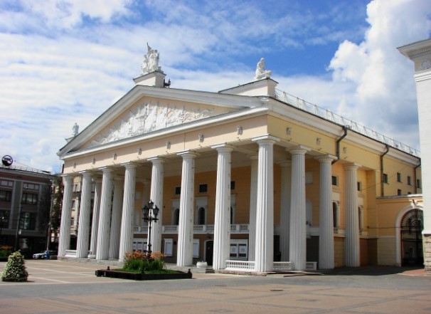 В драмтеатре представят проект «По Zoву сердца. Брянские волонтеры СВО».