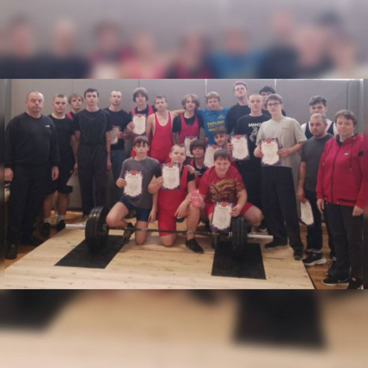 В Брасовском районе прошли новогодние соревнования по силовому троеборью