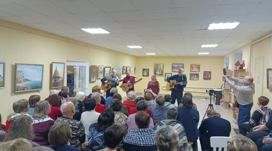 Вечер авторской песни прошёл в брянской Жуковке