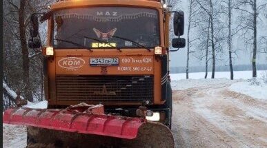 На Брянщине продолжается уборка снега