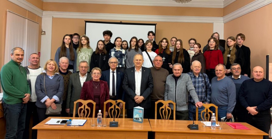 На Брянщине презентовали книгу об истории мостостроения