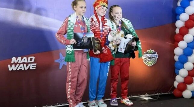 Юная брянская спортсменка завоевала серебро на турнире по плаванию