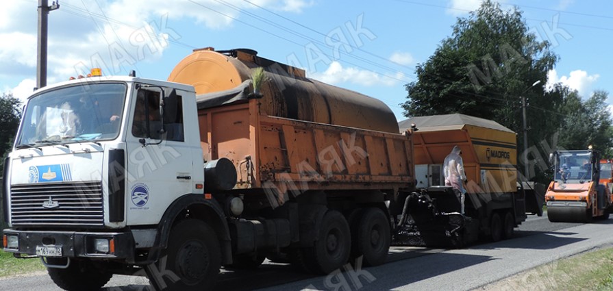 В брянском Новозыбкове ремонтируют дороги и мосты