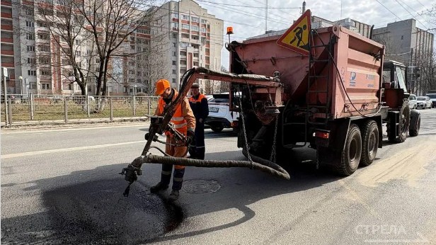 В Брянске ремонтируют улицы Бежицкая и Фокина