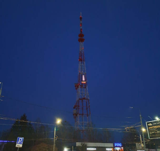 Брянская телебашня включила подсветку