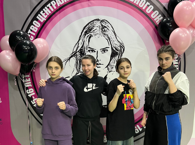 Брянские спортсменки успешно выступили на соревнованиях по боксу