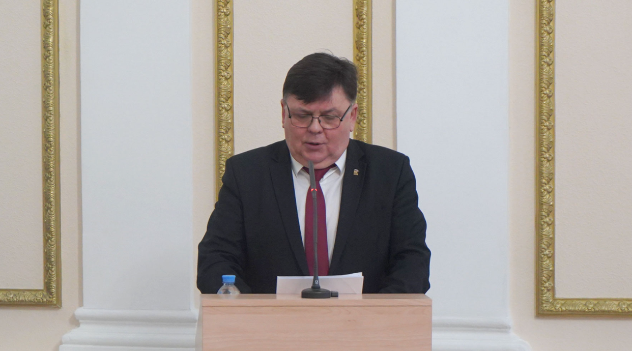 В Брянской области выдают сертификаты на жилье детям-сиротам