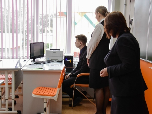 Для брянских выпускников прошли  тренировочные экзамены