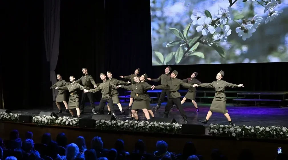 Брянский губернатор поблагодарил матерей и жен военнослужащих, погибших за Родину