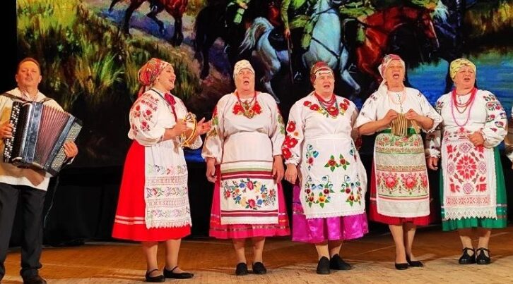 В Брянске прошел фестиваль «В песне душа казака»