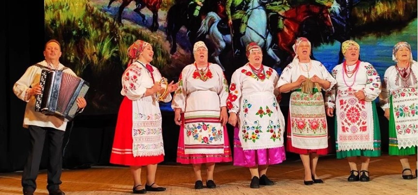 В Брянске прошел фестиваль «В песне душа казака»