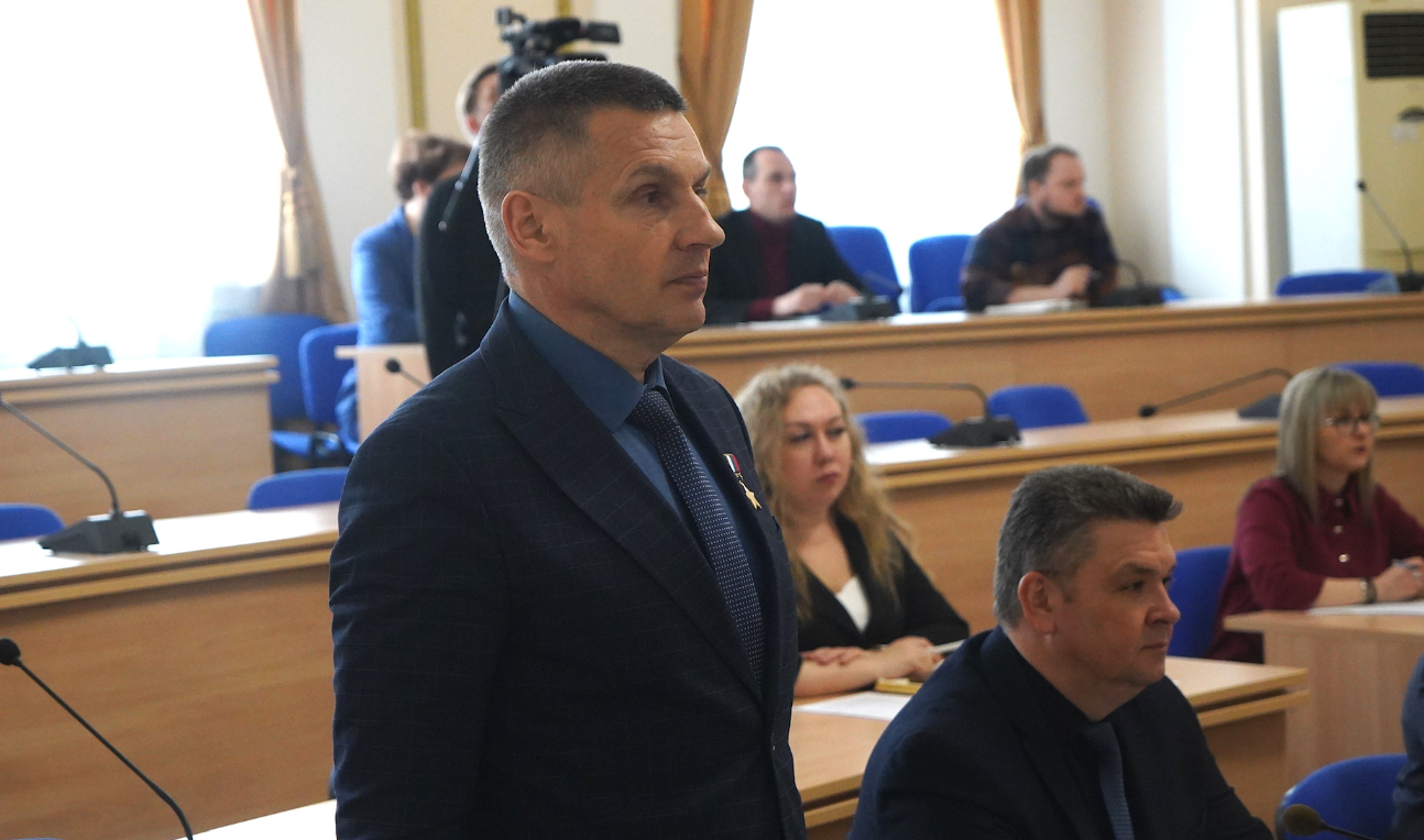 Брянский губернатор представил врио замгубернатора региона — Героя России Андрея Фроленкова