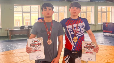 Брянские спортсмены приняли участие в соревнованиях по спортивной борьбе грэпплин