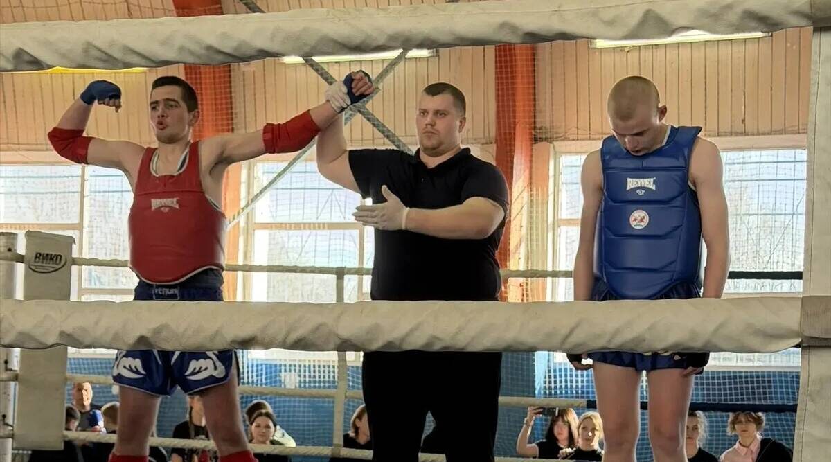 Студент из брянских Комаричей стал чемпионом по муайтай в Орле