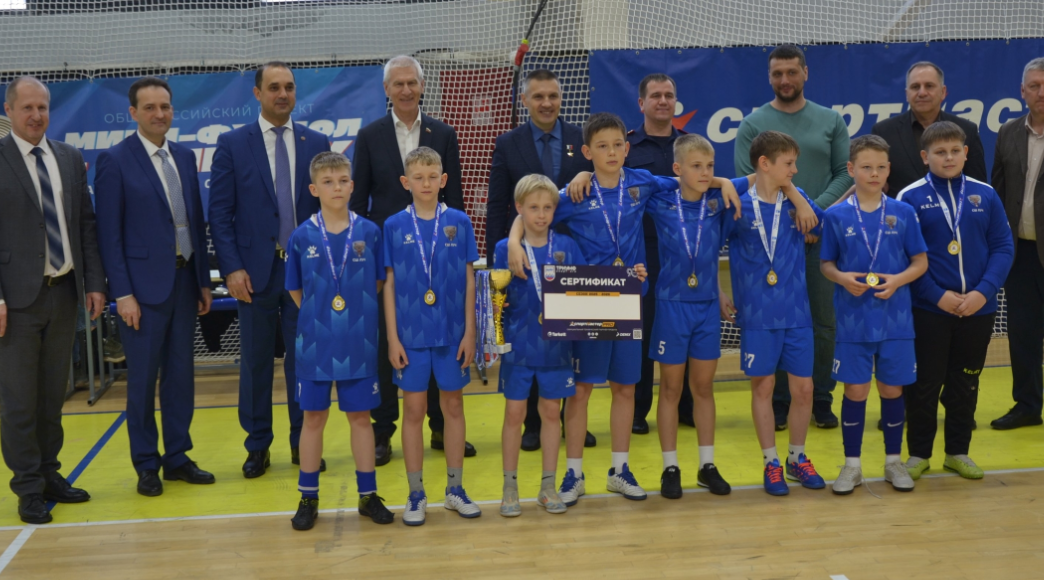 В Брянске прошли региональные финальные игры по мини-футболу