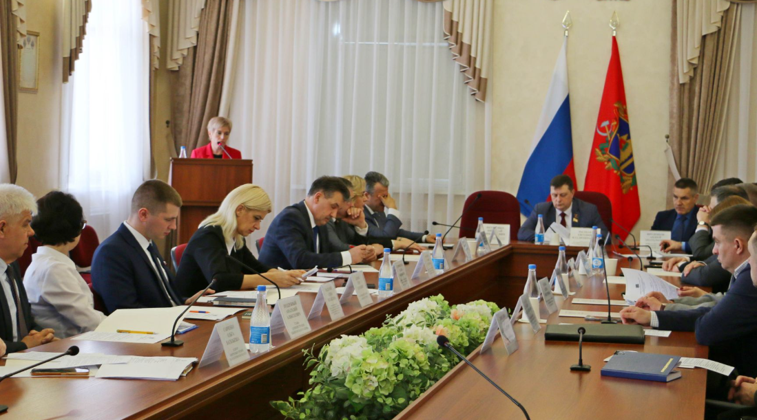 В Брянске прошло заседание комитета по делам ветеранов