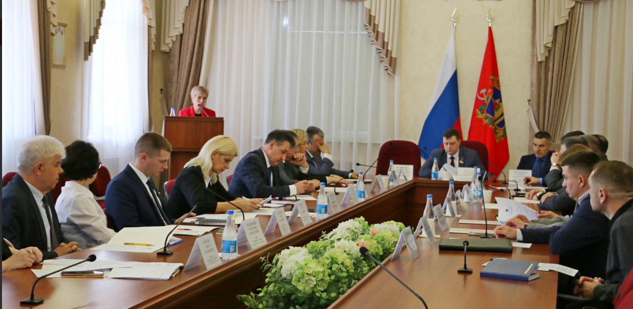 В Брянске прошло заседание комитета по делам ветеранов