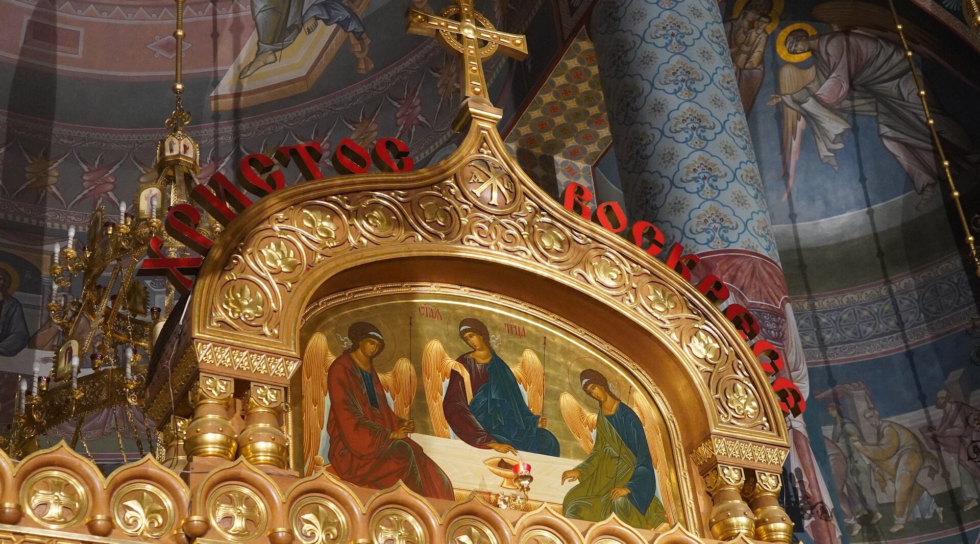 Руководители Брянской области поздравили жителей региона