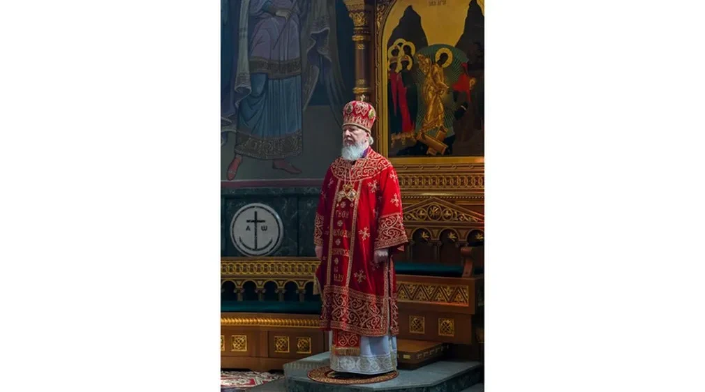 Митрополит Брянский и Севский Александр обратился с Пасхальным посланием