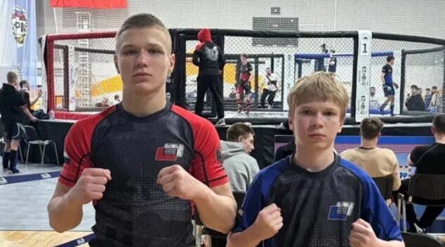 Брянский спортсмен завоевал серебро соревнований по ММА