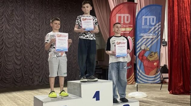 Герой СВО Сергеевич Зайцев напутствовал юных пловцов Брянска